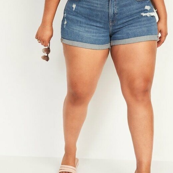NWT: old navy High-Waisted O.G. Straight Ripped Jean Shorts (28) $40 - Picture 1 of 15